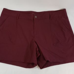 COLUMBIA SPORTSWEAR COMPANY SHORTS OMNI-SHADE